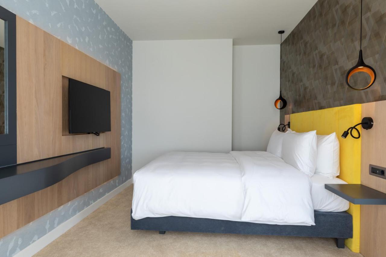 فندق Ramada By Wyndham Slatina Parc المظهر الخارجي الصورة