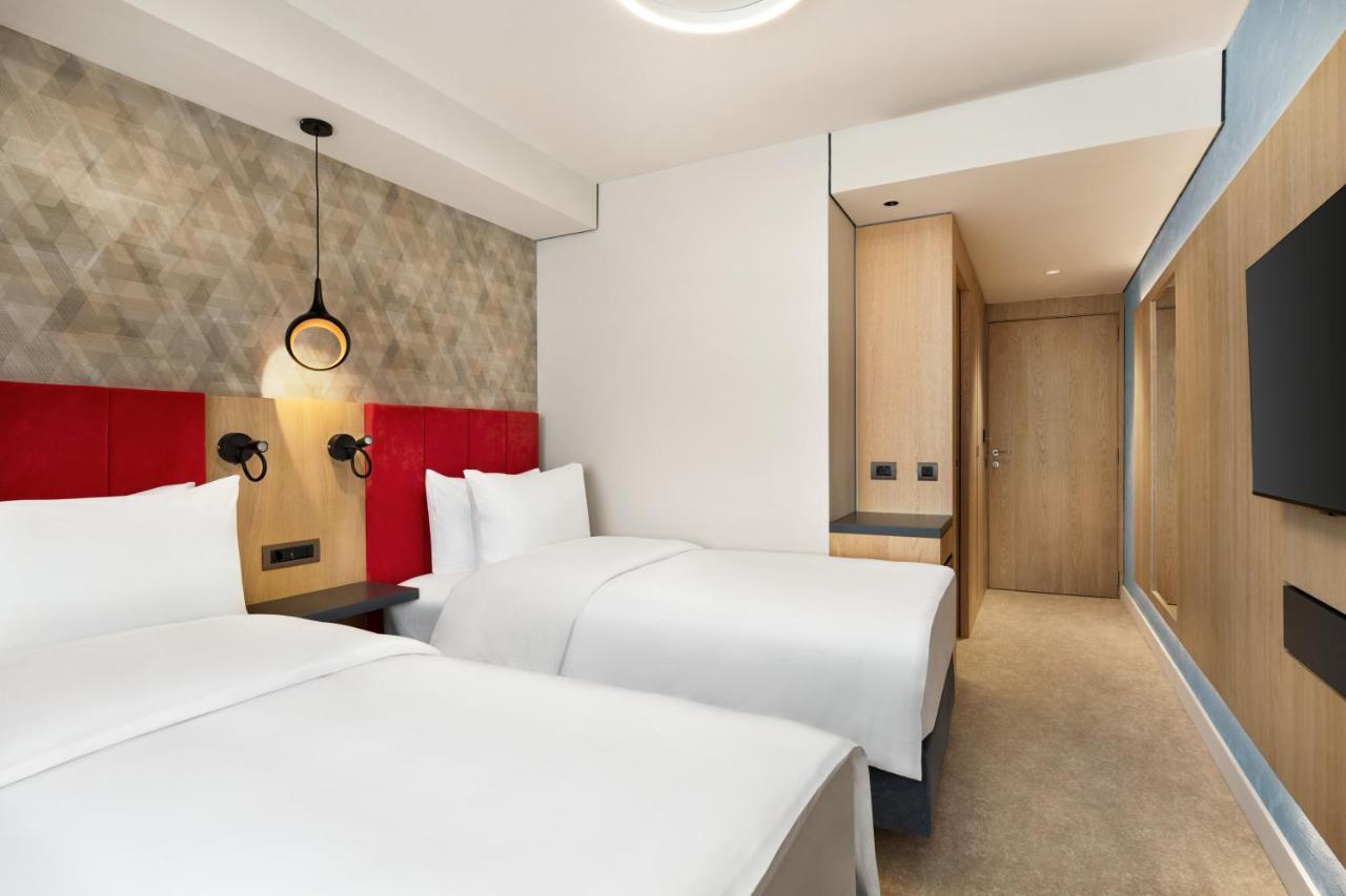 فندق Ramada By Wyndham Slatina Parc المظهر الخارجي الصورة