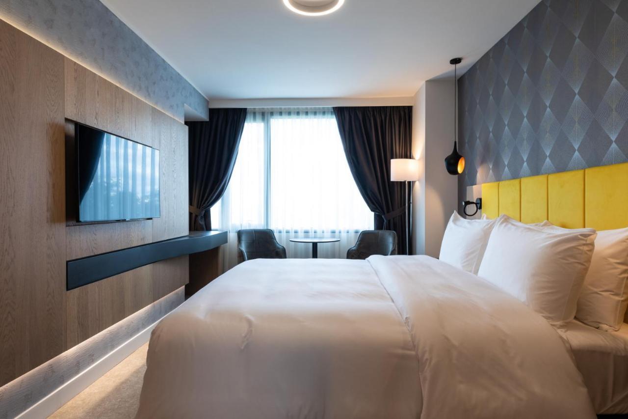 فندق Ramada By Wyndham Slatina Parc المظهر الخارجي الصورة