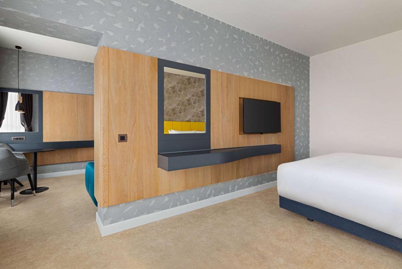 فندق Ramada By Wyndham Slatina Parc المظهر الخارجي الصورة