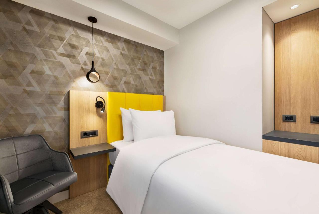فندق Ramada By Wyndham Slatina Parc المظهر الخارجي الصورة