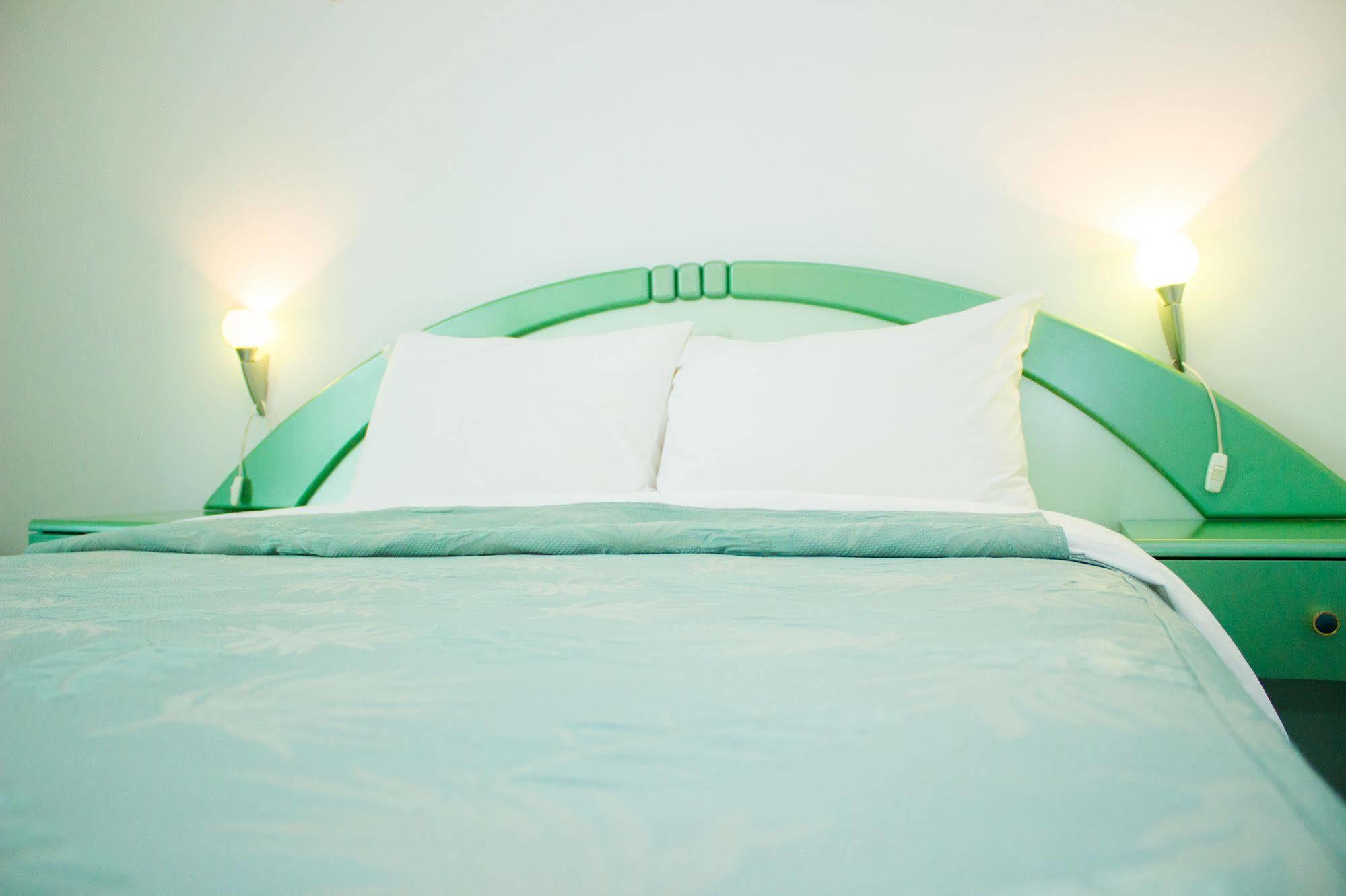 فندق Ramada By Wyndham Slatina Parc المظهر الخارجي الصورة