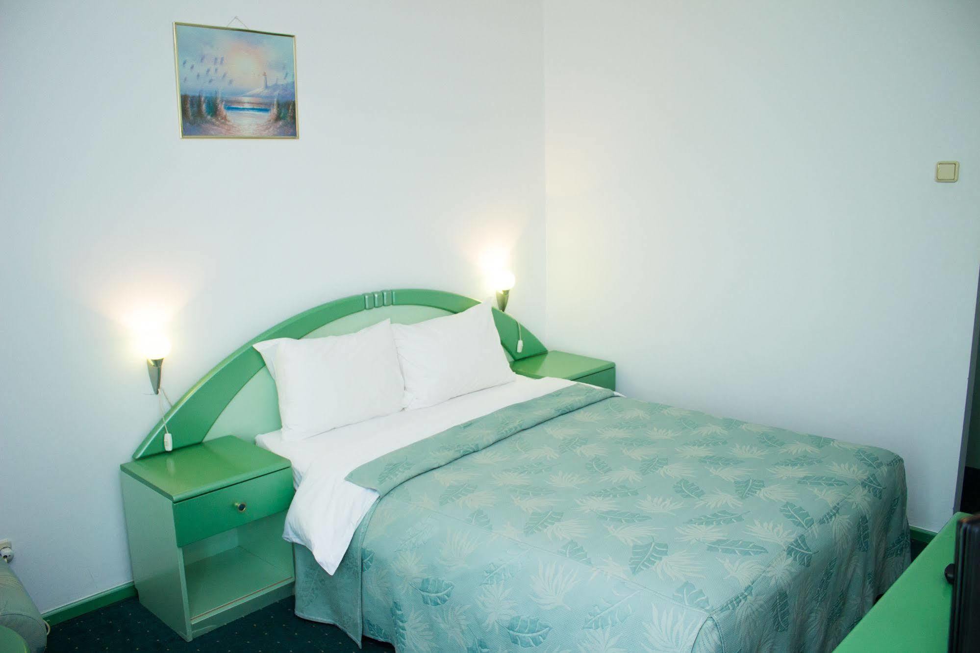 فندق Ramada By Wyndham Slatina Parc المظهر الخارجي الصورة